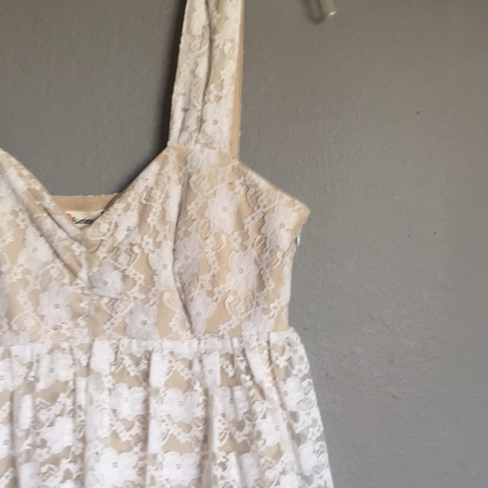 Dress - Picture 3 of 5